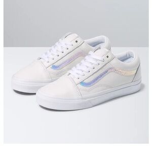 EUC Vans Unisex All Leather Holo Sidestripe Old Skool Shoes - White / True White